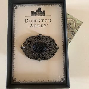 Downtown Abbey Brooch